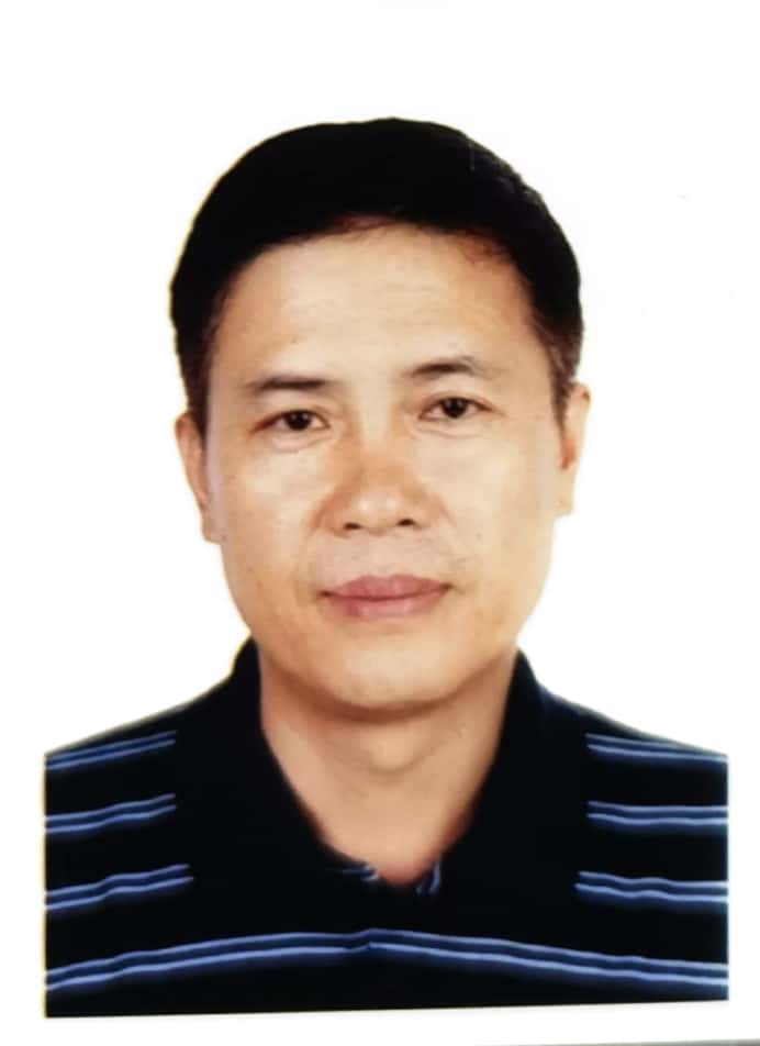 郑巴伊.jpg